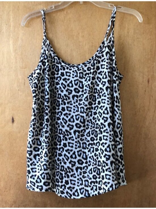 Tops - Animal print top